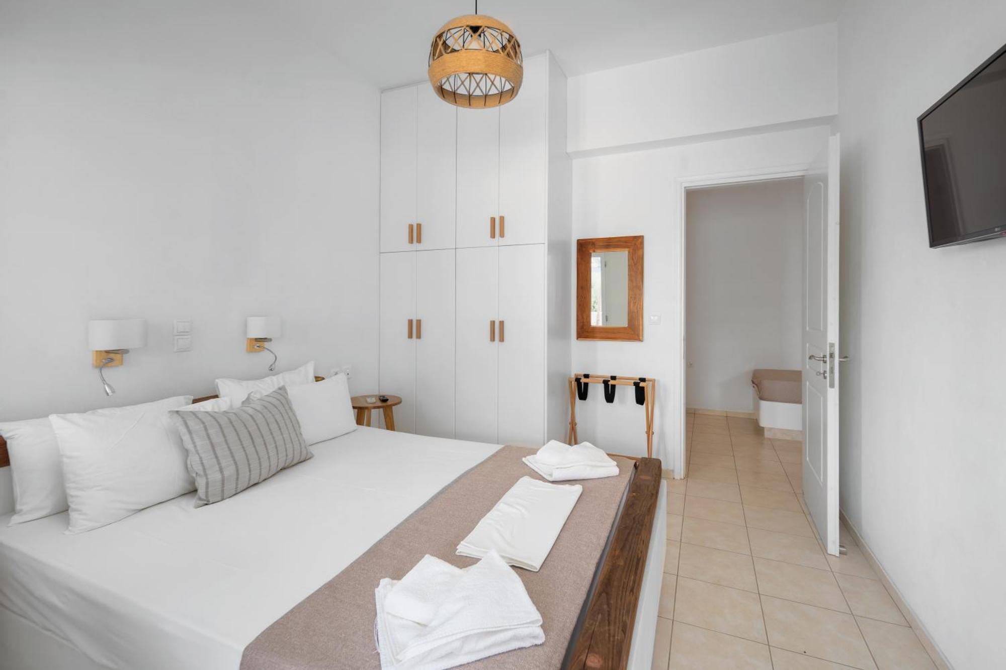 Galazio Seaside Apartments Livadakia Habitación foto